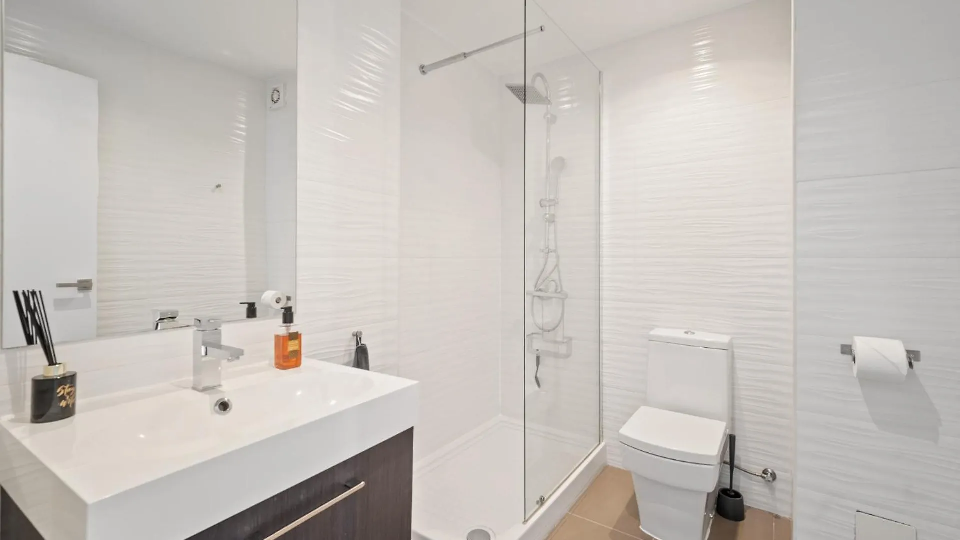 Apartment Penthouse Close To Beach In Los Boliches Fuengirola